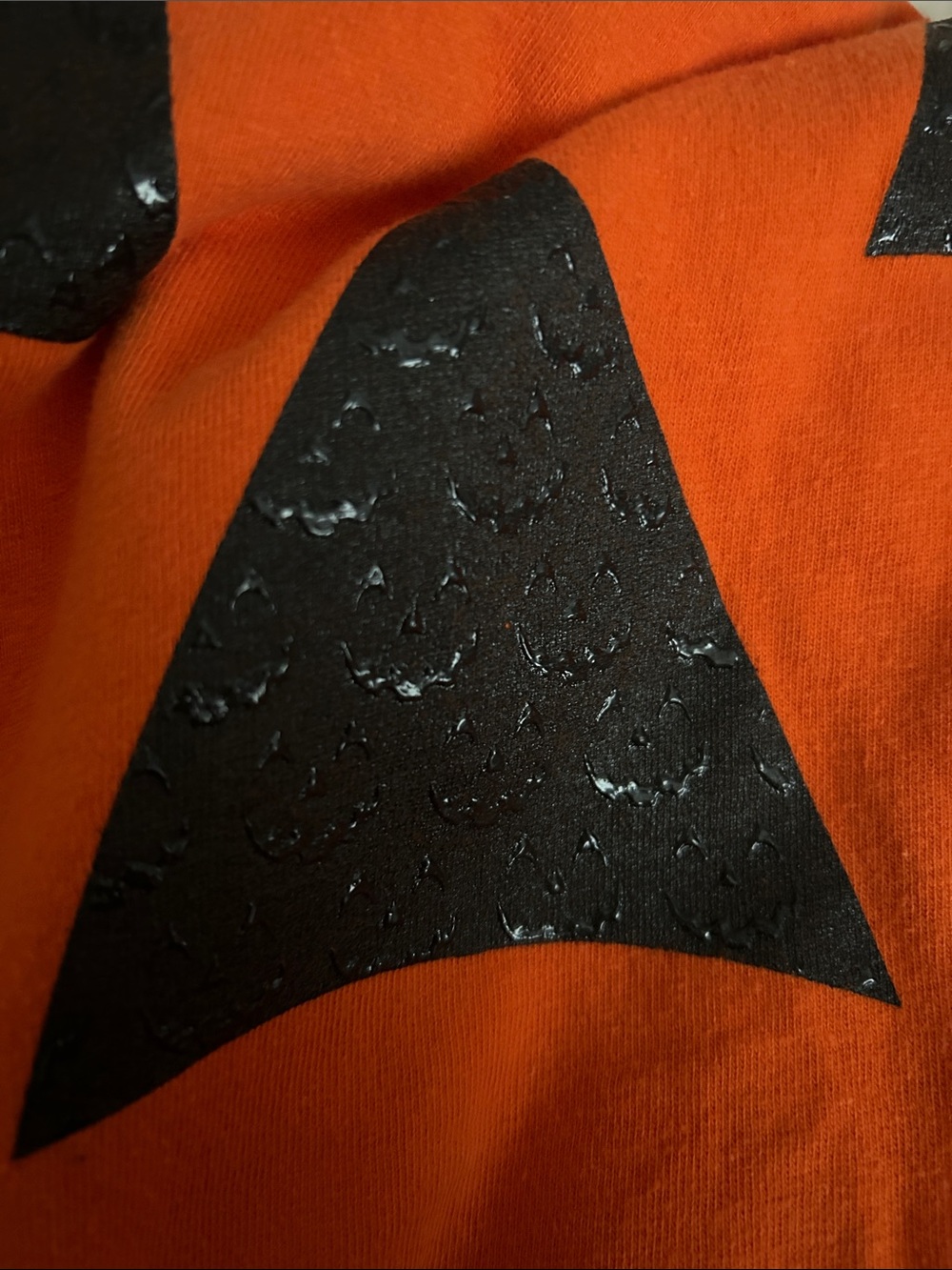 Pumpkin T-shirt with sparkly glittery shine - Picture 2 of 7
